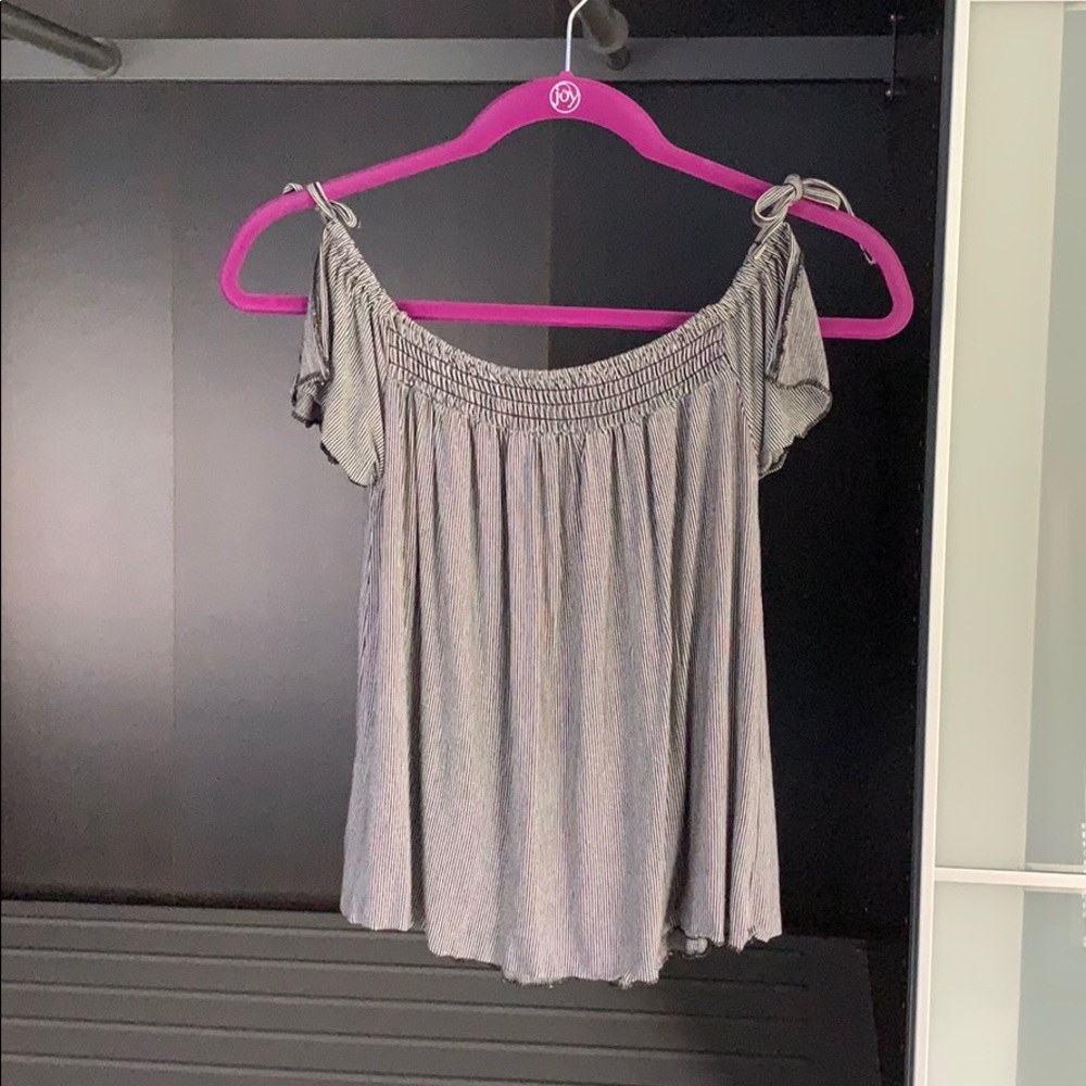 Black and white stripped off-the-shoulder shirt